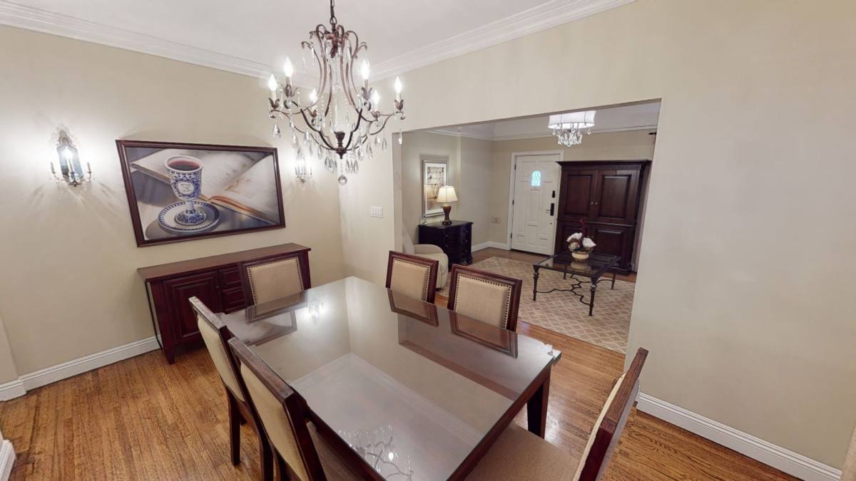 Apartment for rent at 424-426 1 2 N Alta Vista Blvd, Los Angeles, CA 90036