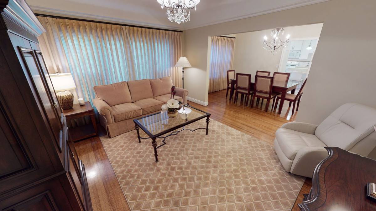 Apartment for rent at 424-426 1 2 N Alta Vista Blvd, Los Angeles, CA 90036
