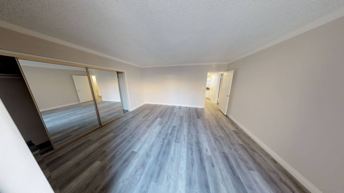 Apartment for rent at 9005 Burton Way, Los Angeles, CA 90048