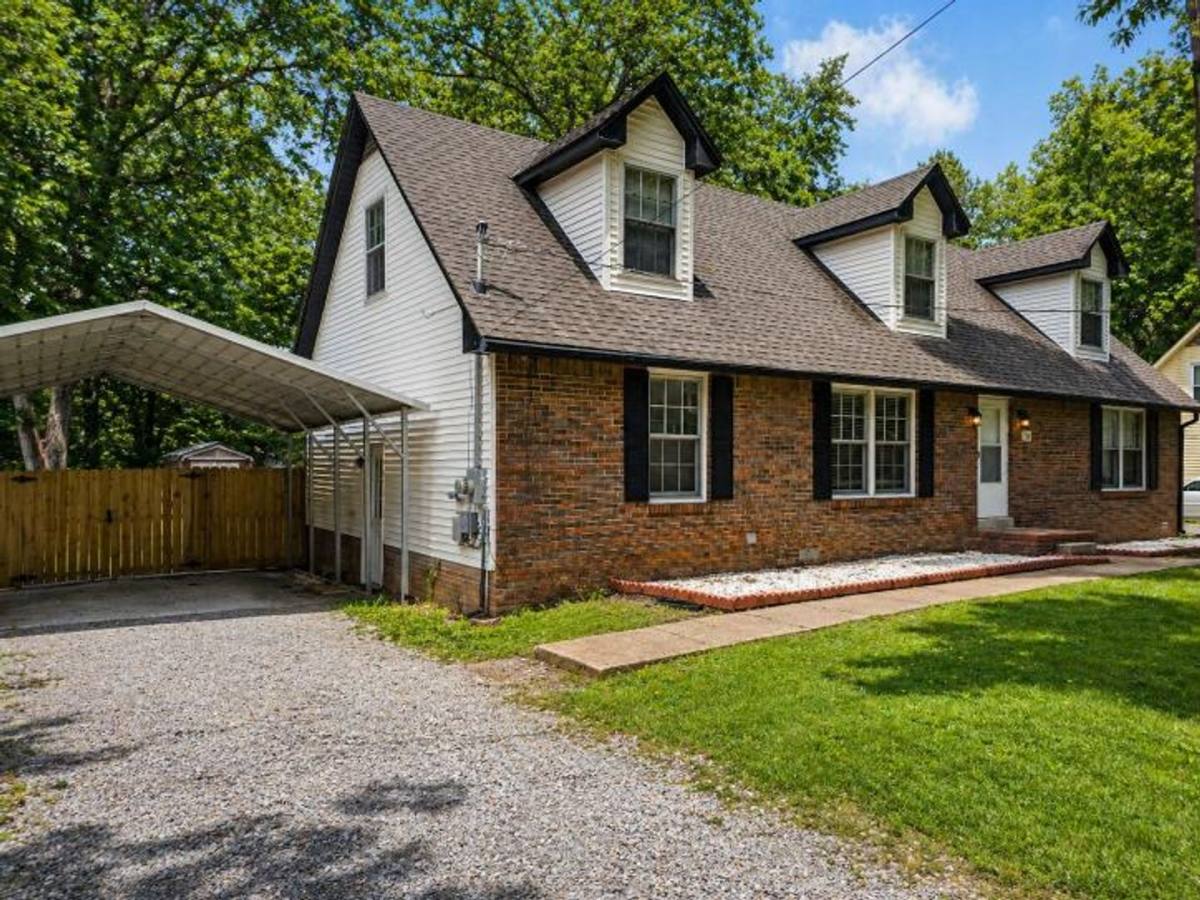 House for rent at 125 Mossland Dr, Clarksville, TN 37042