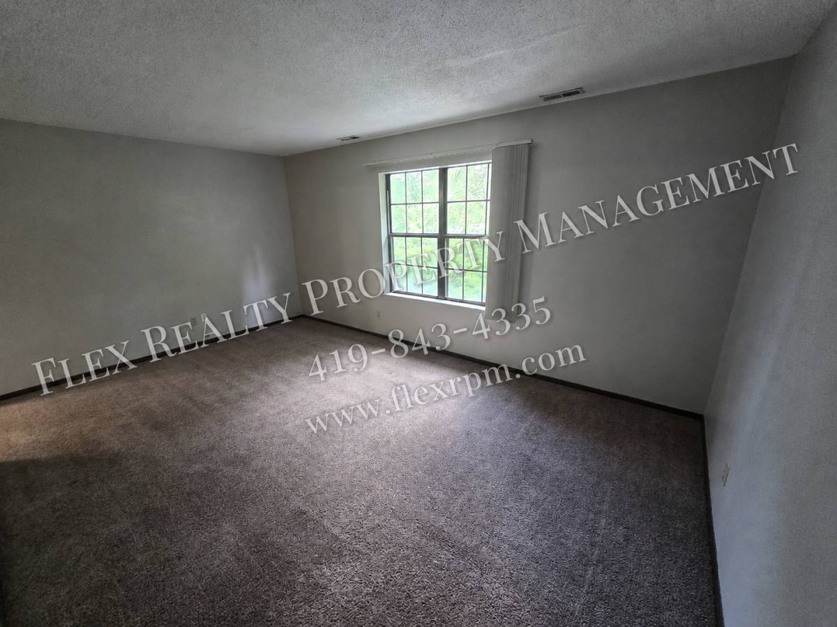 Apartment for rent at 3353 W Laskey Rd, Toledo, OH 43623