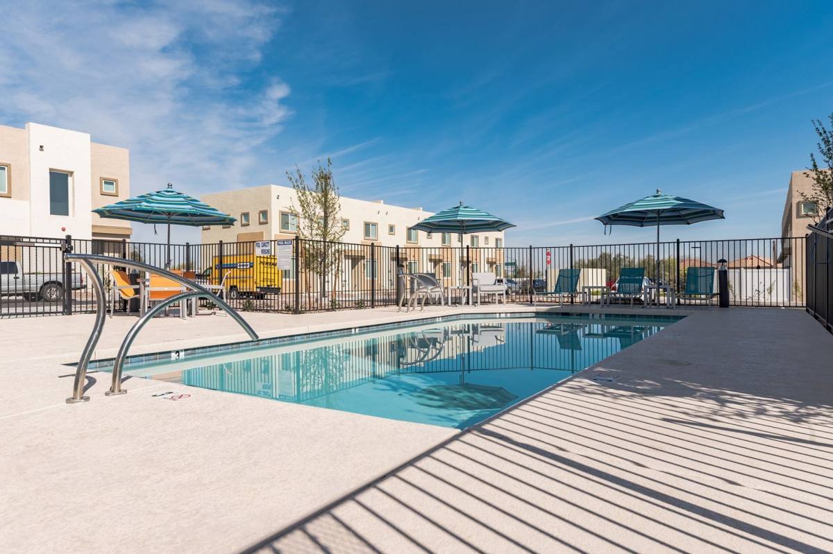 Apartment for rent at 11 E Dobbins Rd, Phoenix, AZ 85042