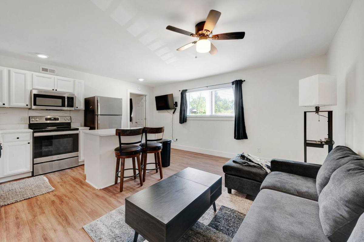 Apartment for rent at 4036 O'Hear Ave, North Charleston, SC 29405