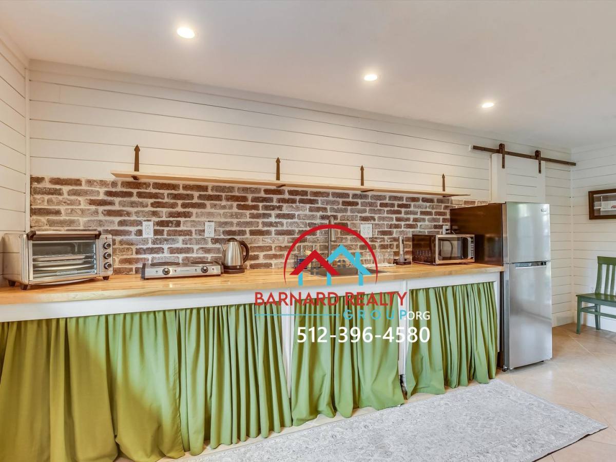 Apartment for rent at 1128 W Hopkins - Cottage, San Marcos, TX 78666