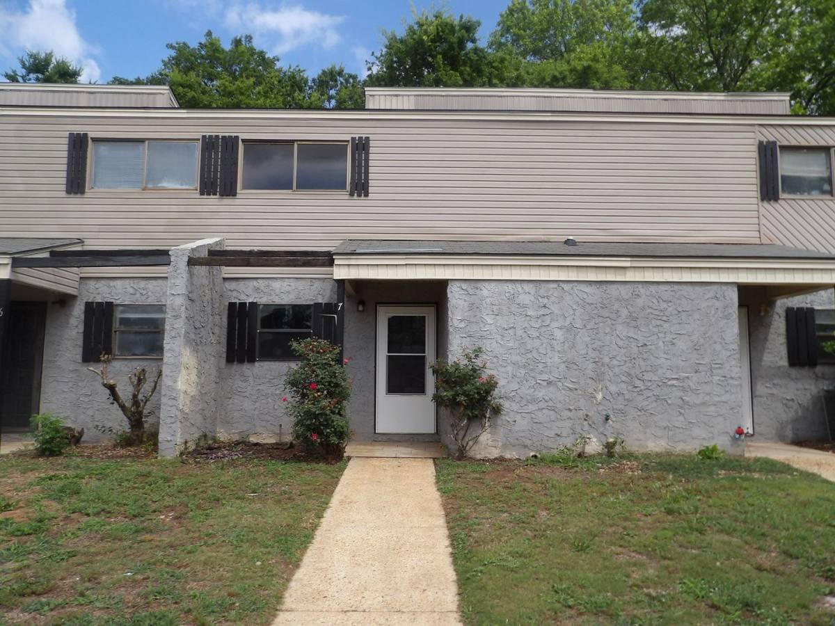 Townhouse for rent at 7 Anthony Circle, Enterprise, AL 36330