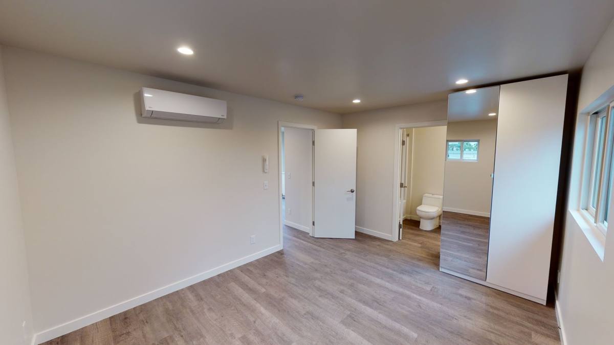 Apartment for rent at 172 C Ave #5, Coronado, CA 92118