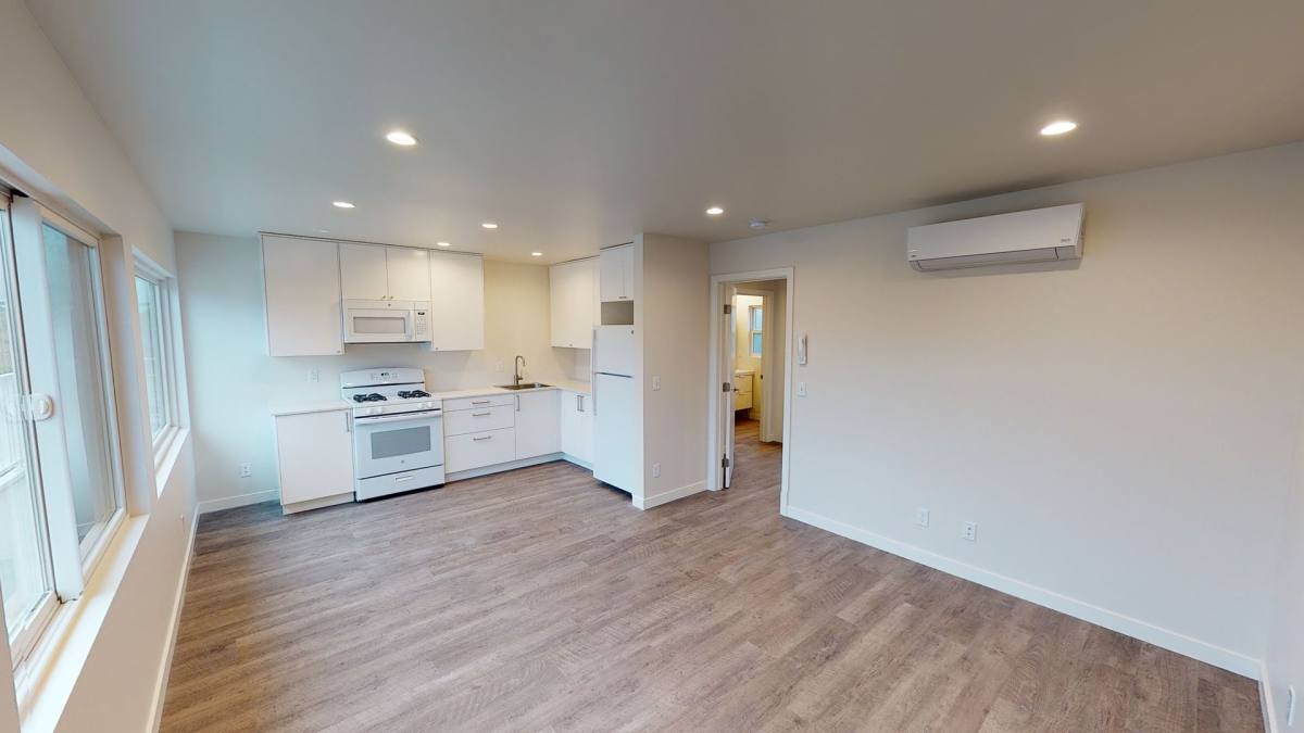 Apartment for rent at 172 C Ave #5, Coronado, CA 92118