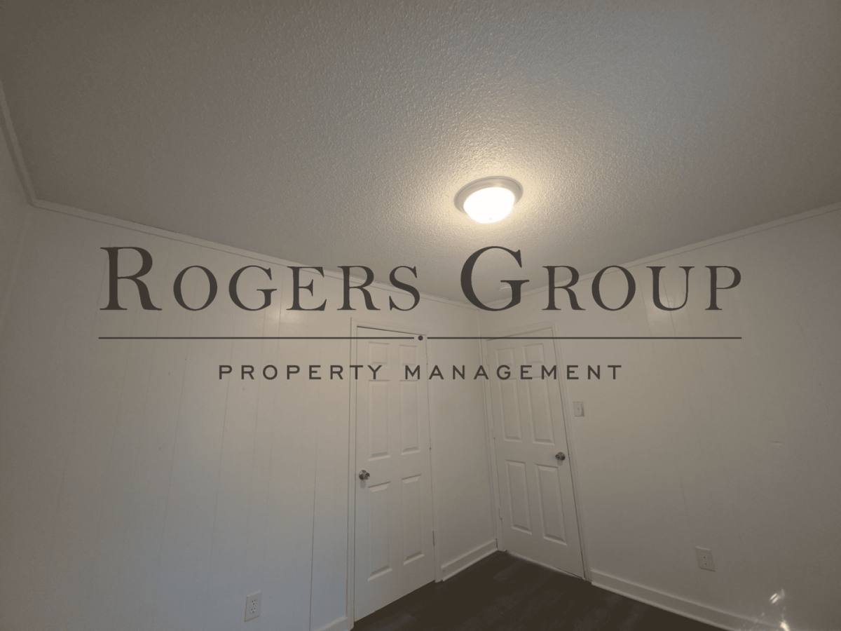 Apartment for rent at 240-242 Crozier St, Henderson, NC 27536