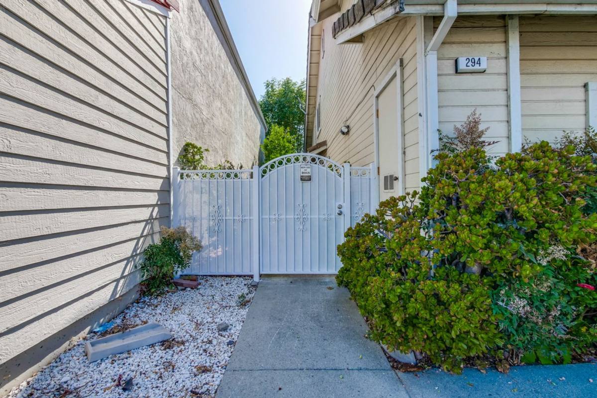 House for rent at 294 Moretti Lane, Milpitas, CA 95035