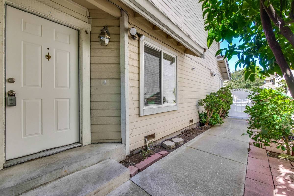 House for rent at 294 Moretti Lane, Milpitas, CA 95035