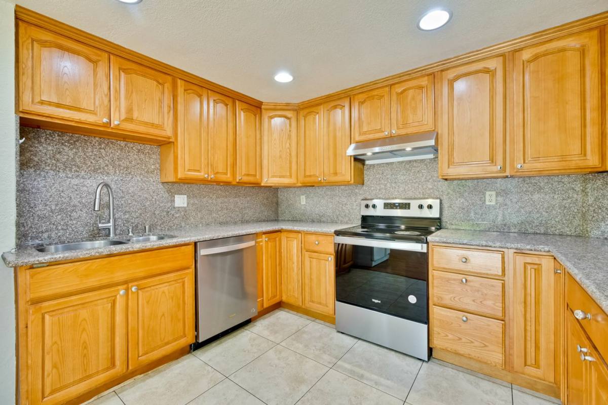 House for rent at 294 Moretti Lane, Milpitas, CA 95035