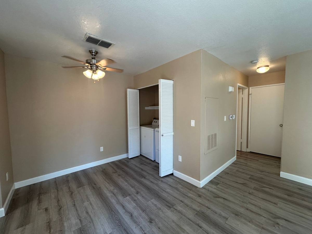 Apartment for rent at 9745 Old Placerville Rd, Sacramento, CA 95827