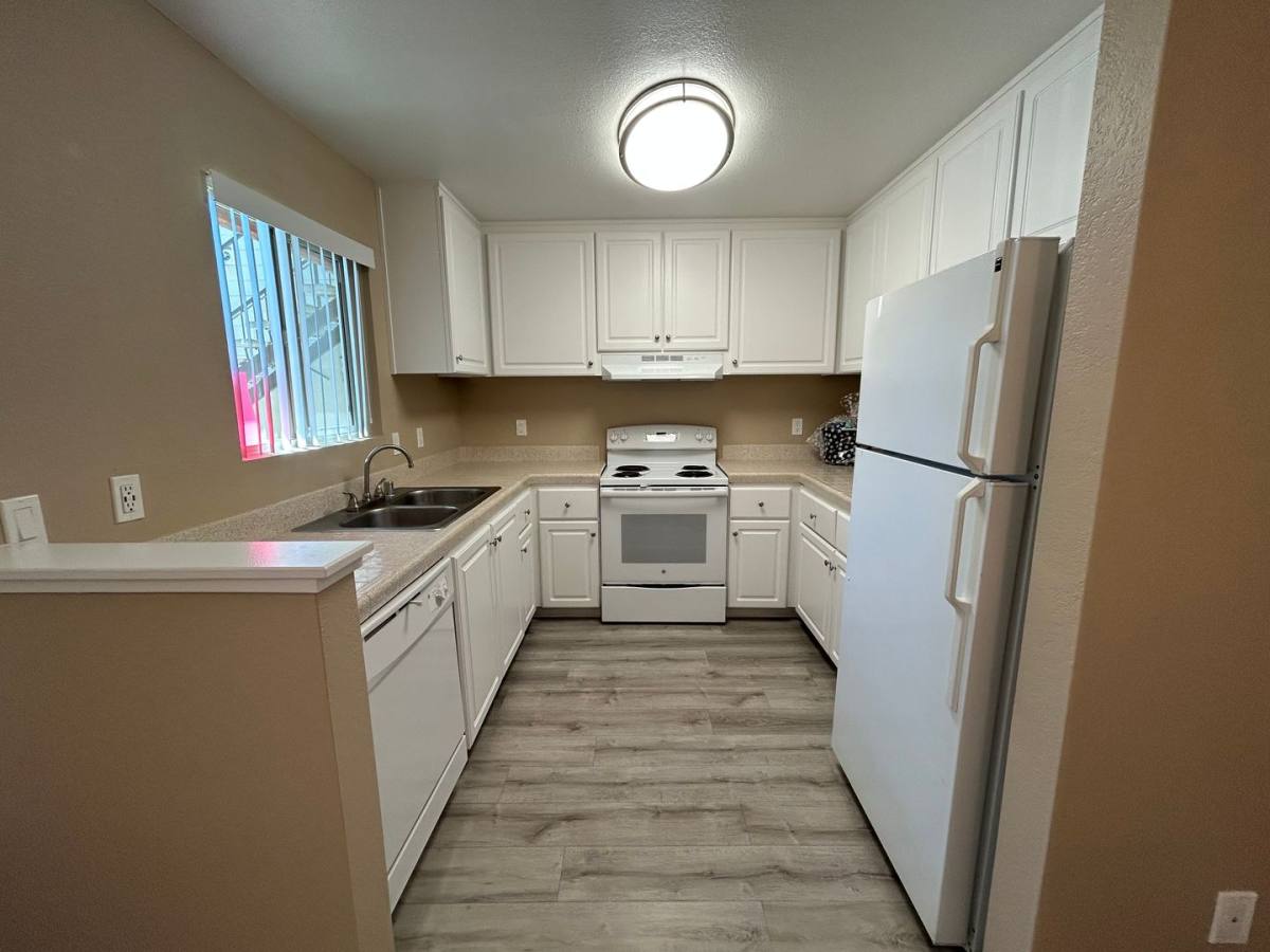 Apartment for rent at 9745 Old Placerville Rd, Sacramento, CA 95827