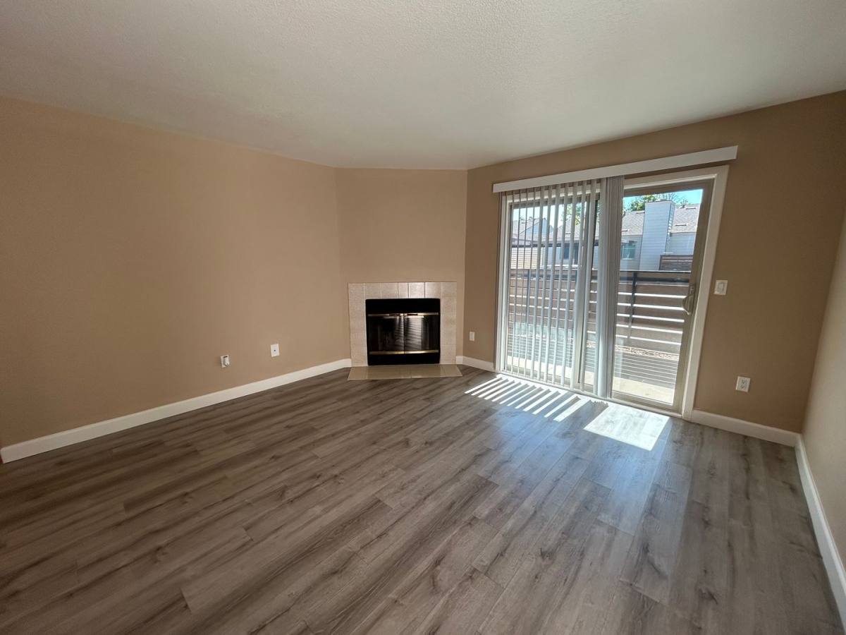 Apartment for rent at 9745 Old Placerville Rd, Sacramento, CA 95827