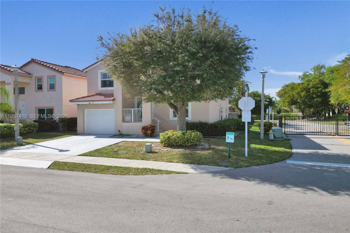 House for rent at 2001 Barcelona Terrace, Pompano Beach, FL 33063