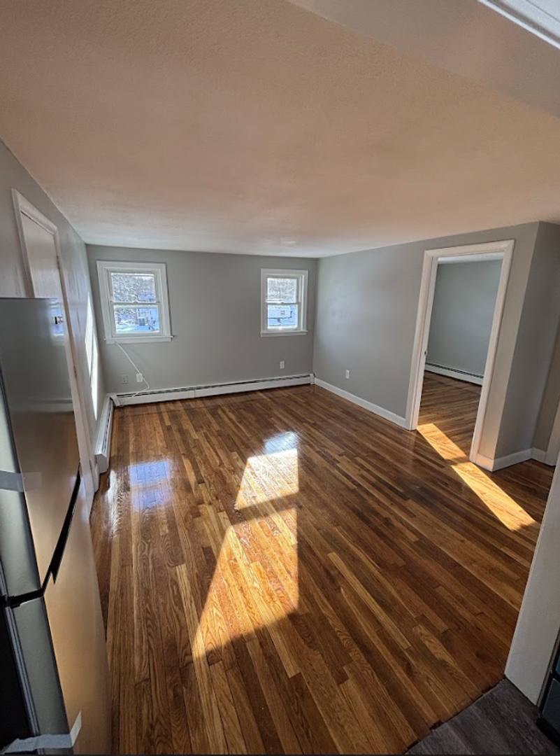Apartment for rent at 131 Main St, Plaistow, NH 03865