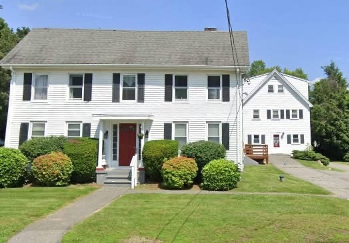 Apartment for rent at 131 Main St, Plaistow, NH 03865