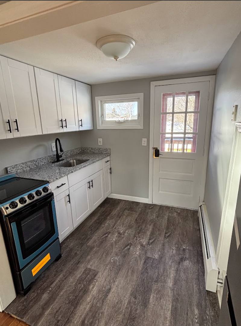 Apartment for rent at 131 Main St, Plaistow, NH 03865