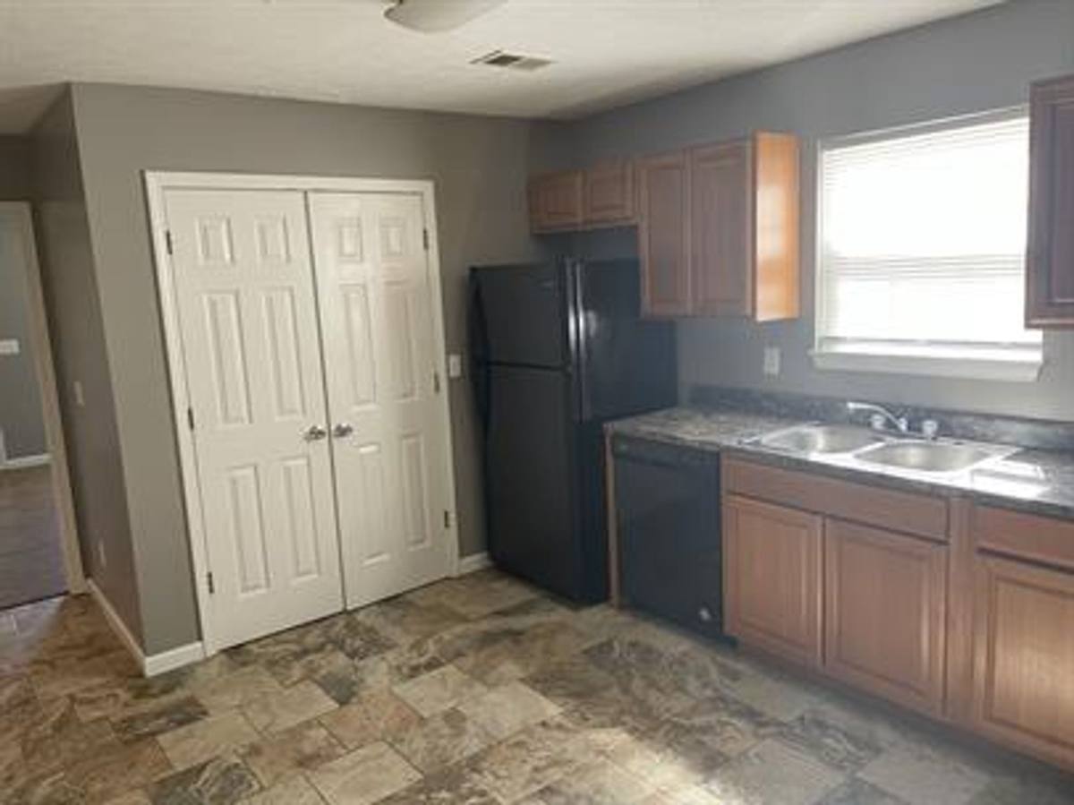 Apartment for rent at 322 Camptown Rd, Bardstown, KY 40004