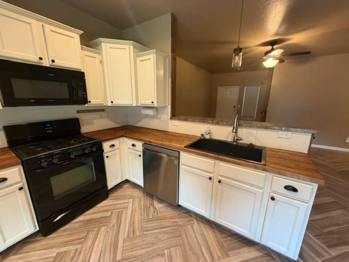 House for rent at 8421 SW 47th Circle, Oklahoma City, OK 73179