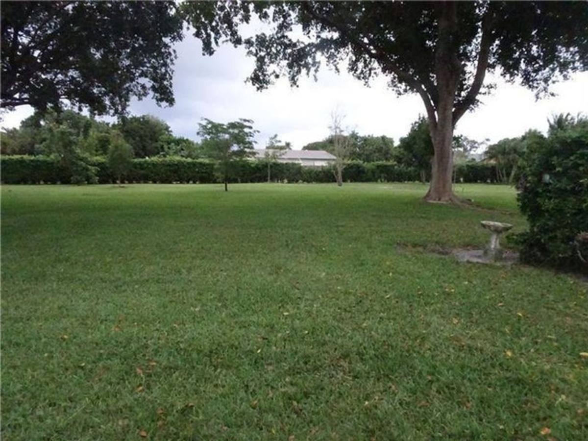 House for rent at 96 Del Rio Blvd, Boca Raton, FL 33432