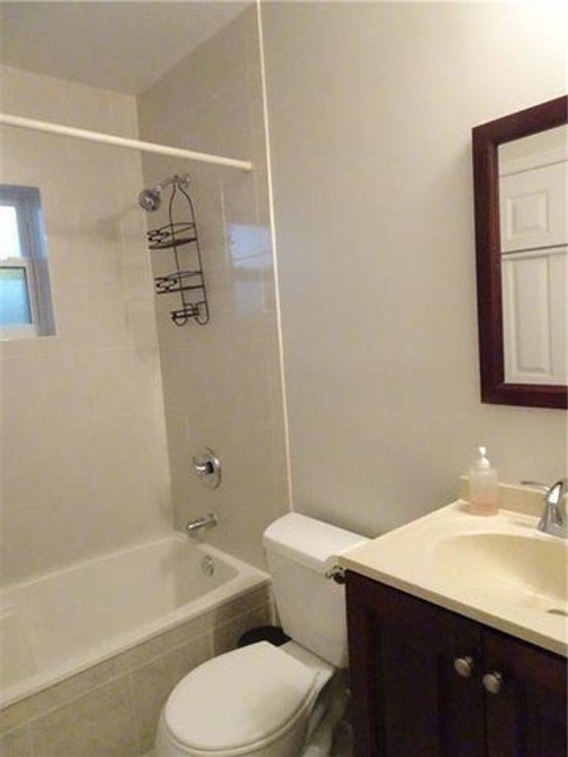 House for rent at 96 Del Rio Blvd, Boca Raton, FL 33432