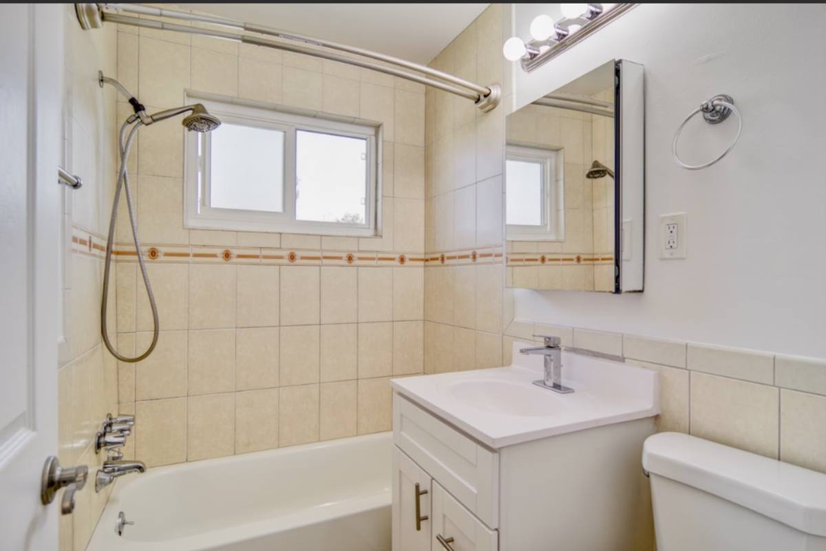 Apartment for rent at 1410 Jefferson Ave, Redwood City, CA 94062
