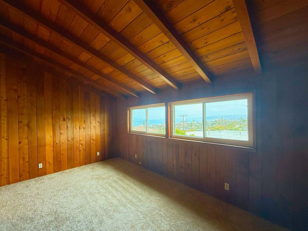 House for rent at 1284 Alexandria Dr, San Diego, CA 92107