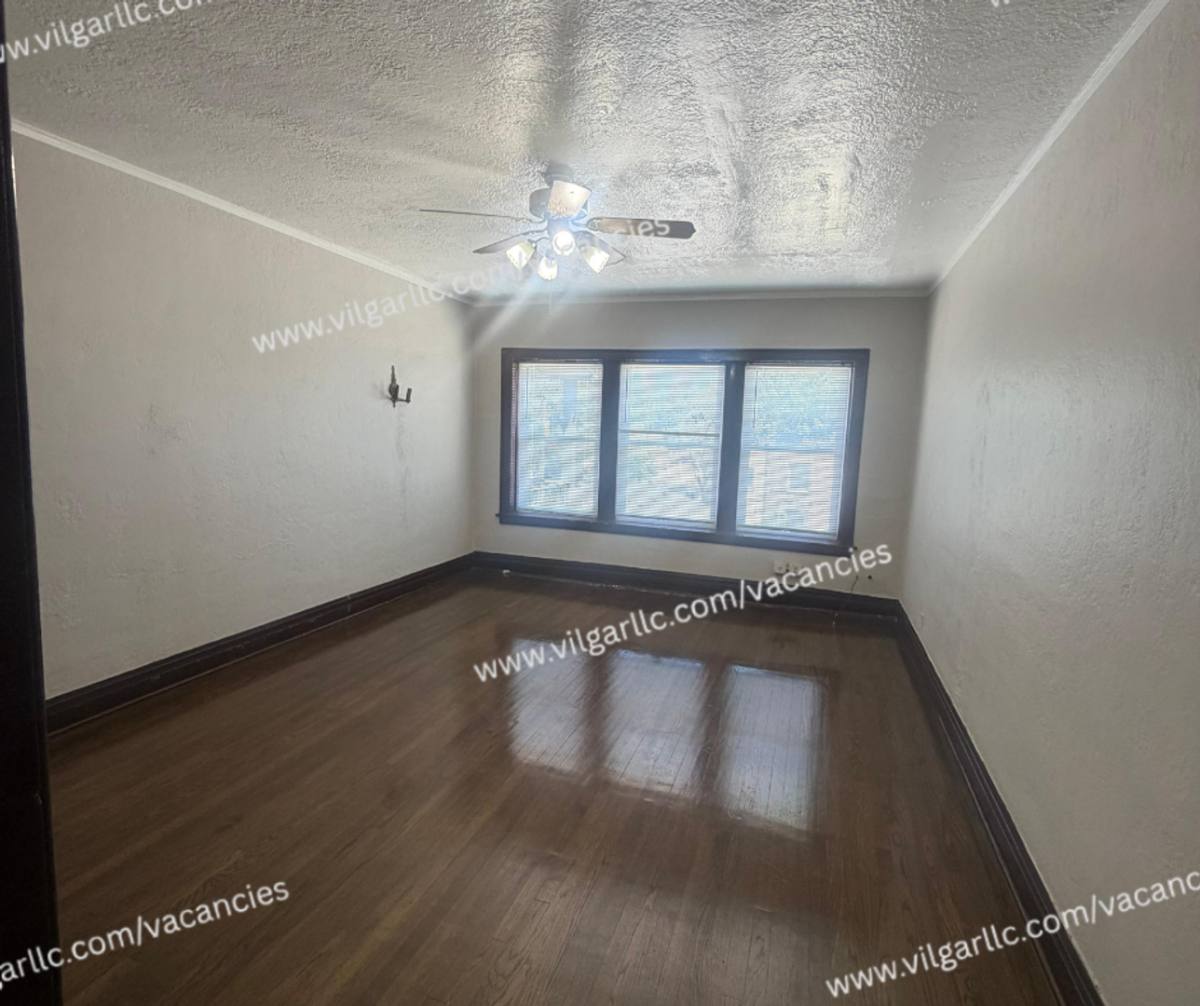 Apartment for rent at 5617-5619 Hohman, Hammond, IN 46320