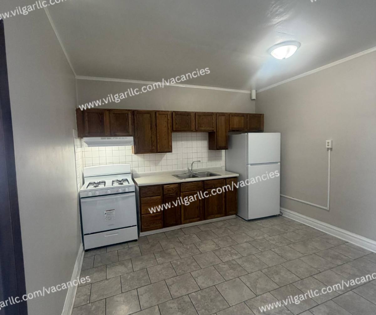 Apartment for rent at 5617-5619 Hohman, Hammond, IN 46320