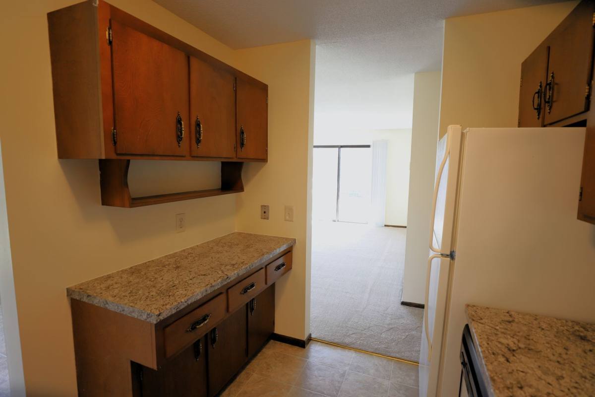 Apartment for rent at 4000 Parklawn Ave, Minneapolis, MN 55435