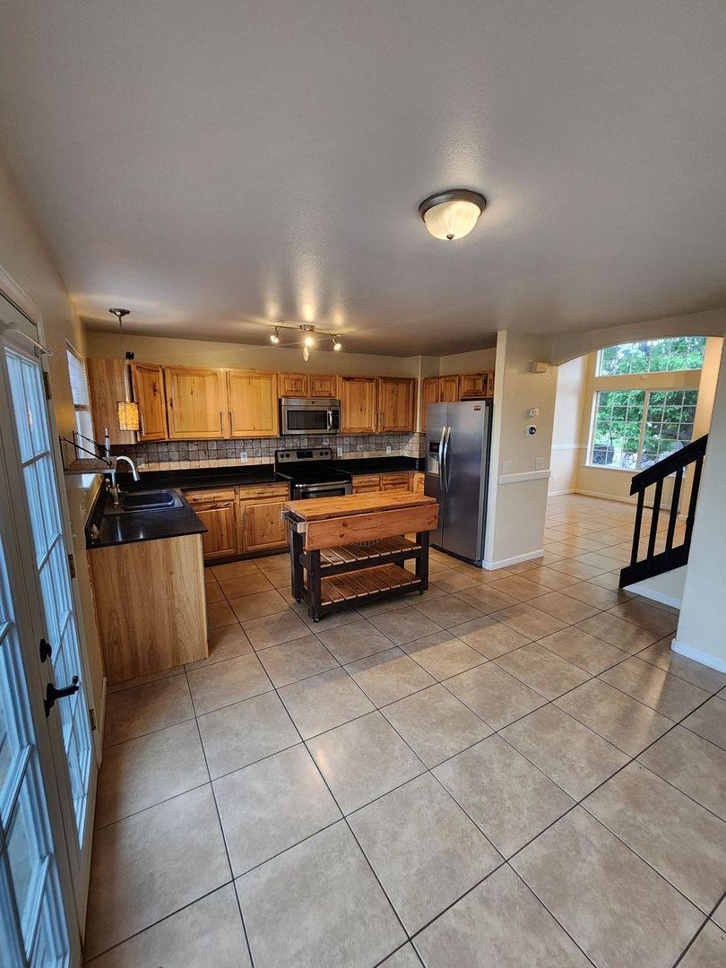 House for rent at 4556 Gunbarrel Dr, Colorado Springs, CO 80925