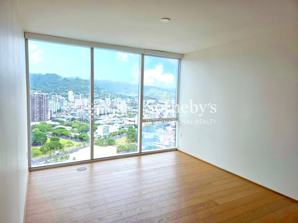 Apartment for rent at 888 Kapiolani Blvd, Honolulu, HI 96813