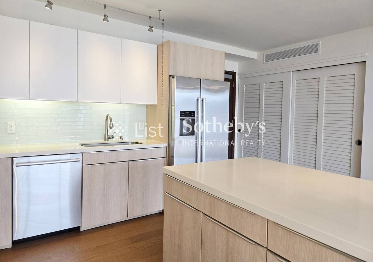 Apartment for rent at 888 Kapiolani Blvd, Honolulu, HI 96813