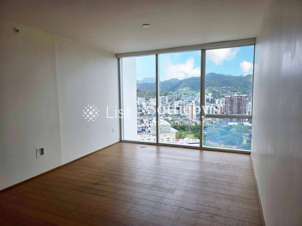 Apartment for rent at 888 Kapiolani Blvd, Honolulu, HI 96813