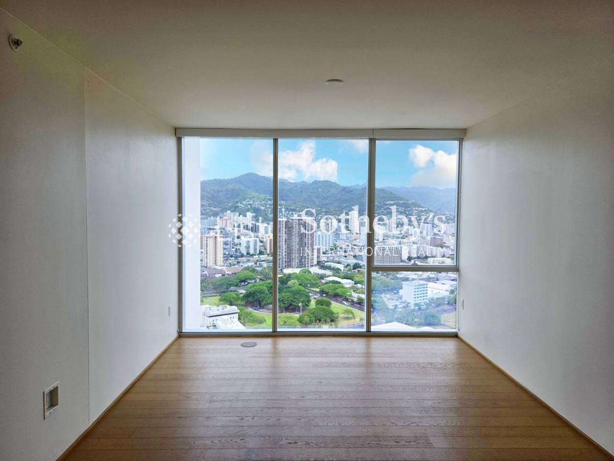 Apartment for rent at 888 Kapiolani Blvd, Honolulu, HI 96813
