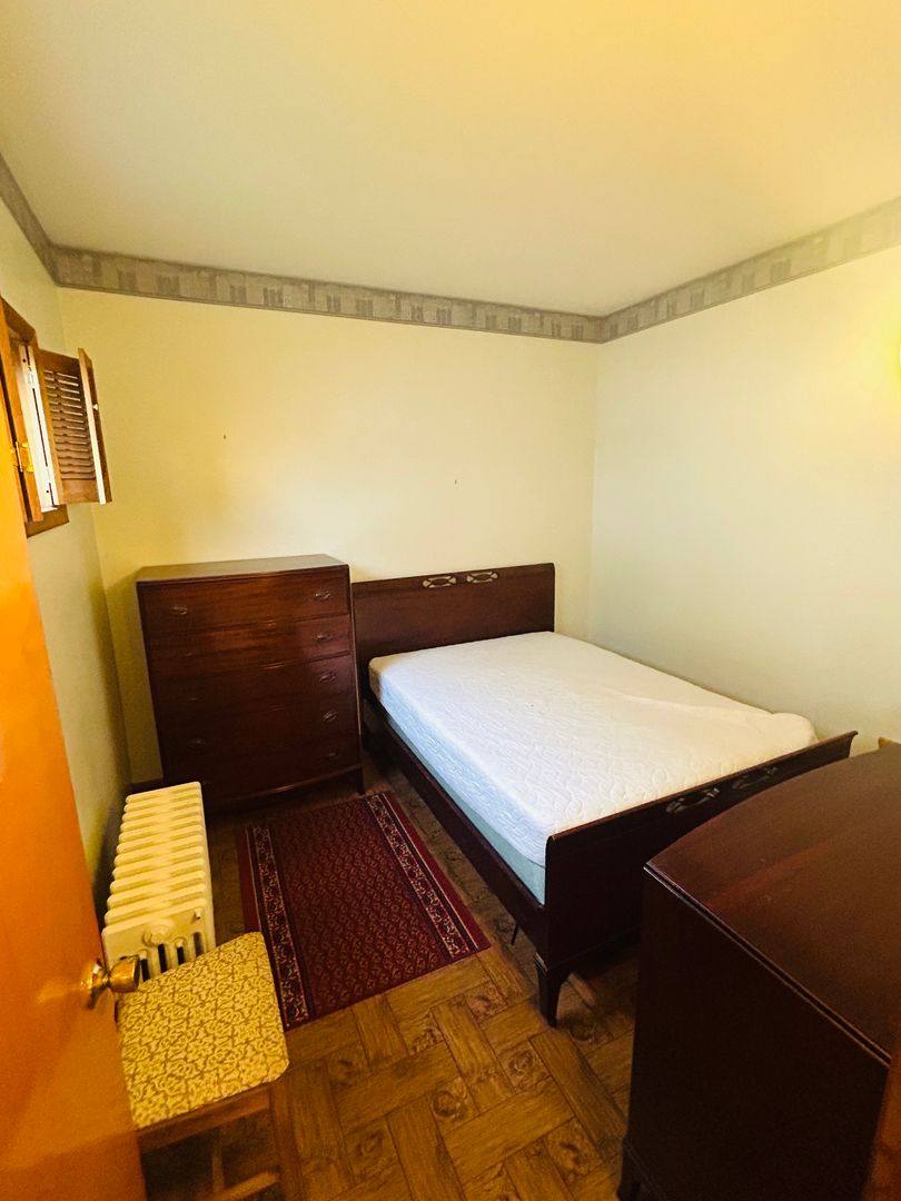 Apartment for rent at 219 W Main St, Amsterdam, NY 12010