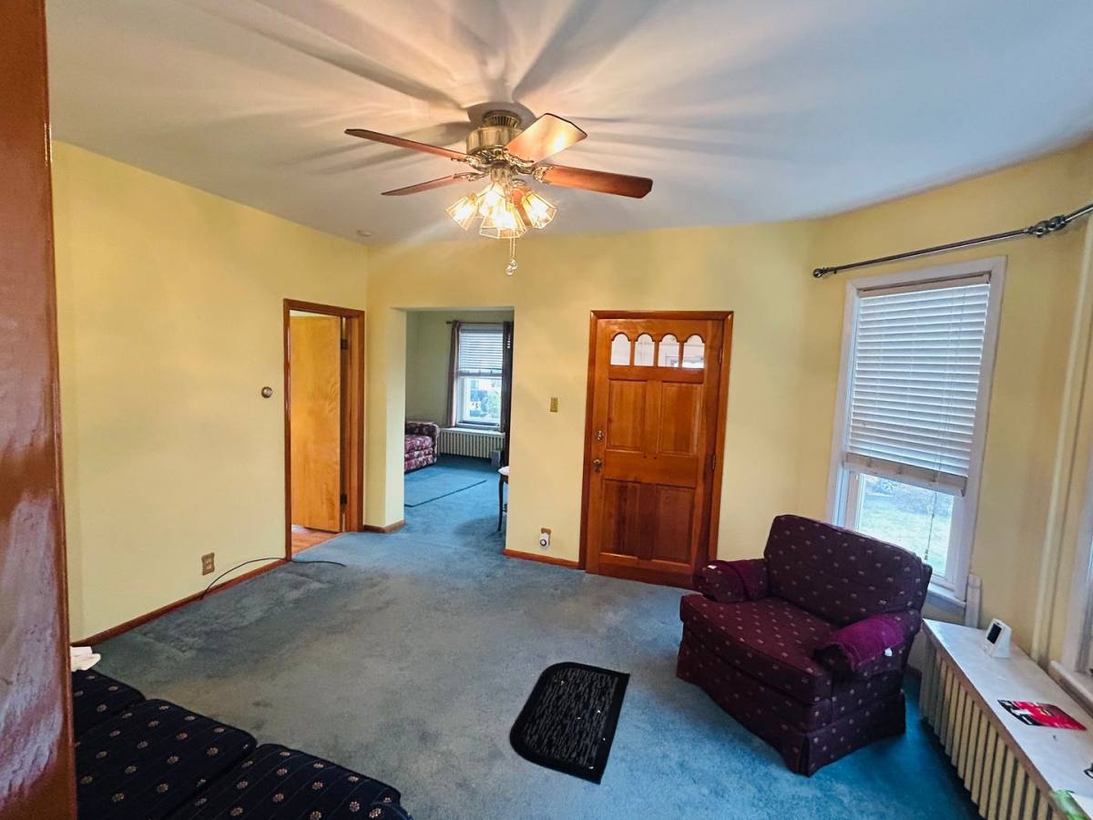 Apartment for rent at 219 W Main St, Amsterdam, NY 12010
