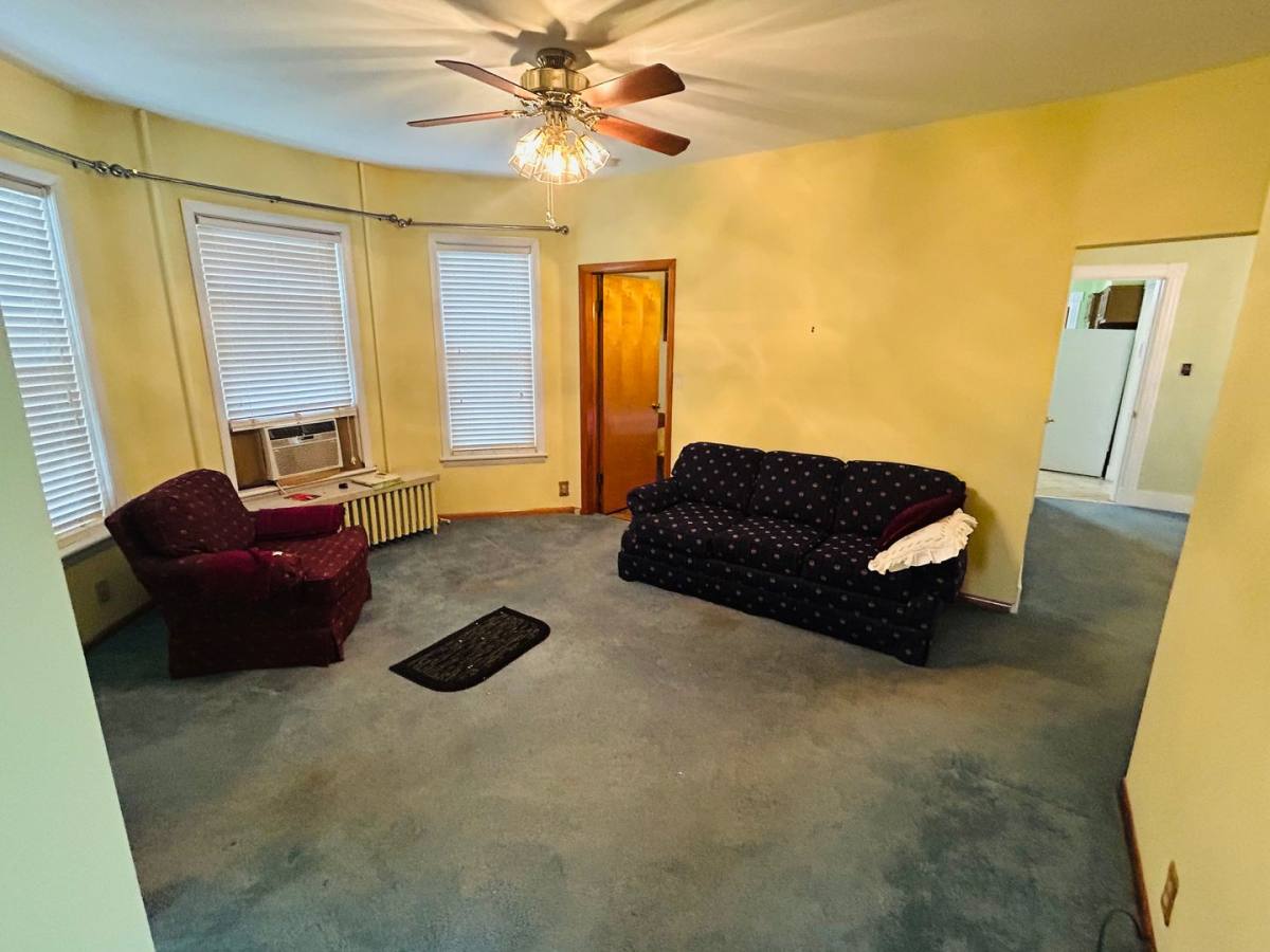 Apartment for rent at 219 W Main St, Amsterdam, NY 12010