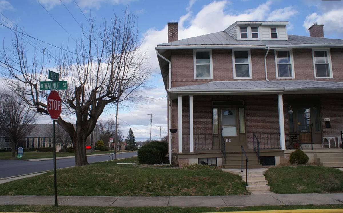House for rent at 130 N Walnut St, Fleetwood, PA 19522