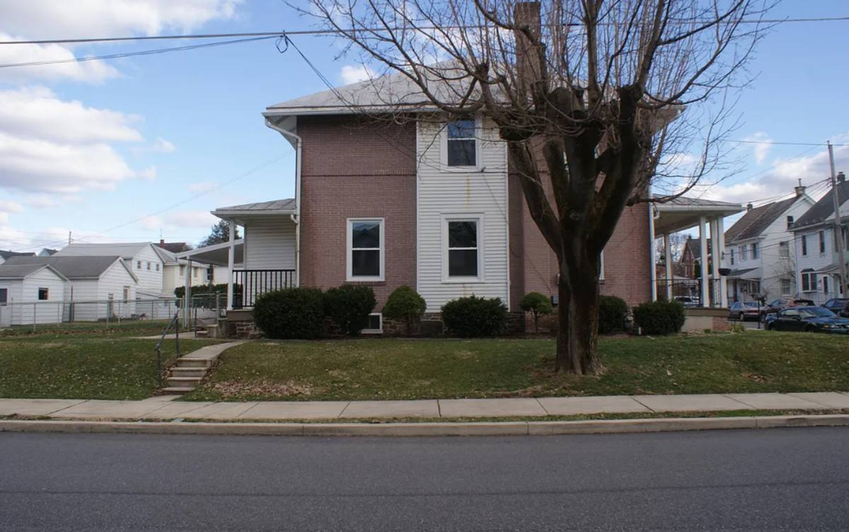 House for rent at 130 N Walnut St, Fleetwood, PA 19522