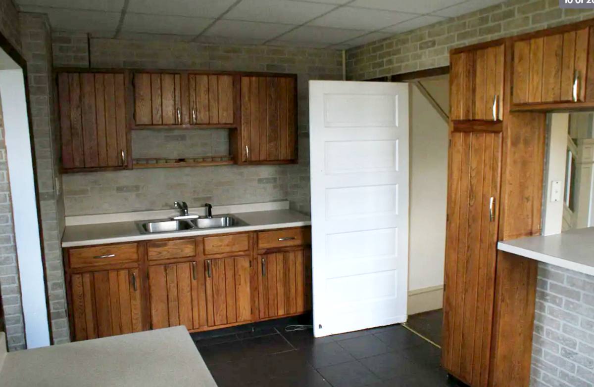 House for rent at 130 N Walnut St, Fleetwood, PA 19522