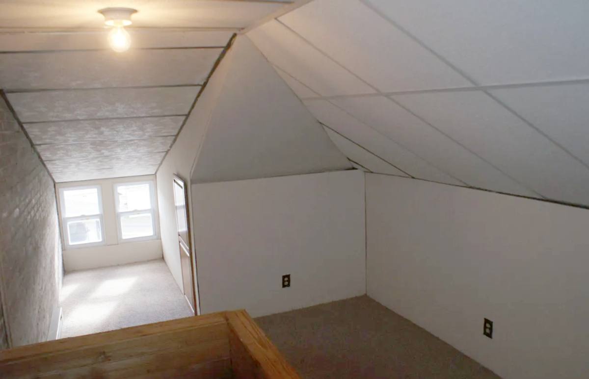 House for rent at 130 N Walnut St, Fleetwood, PA 19522