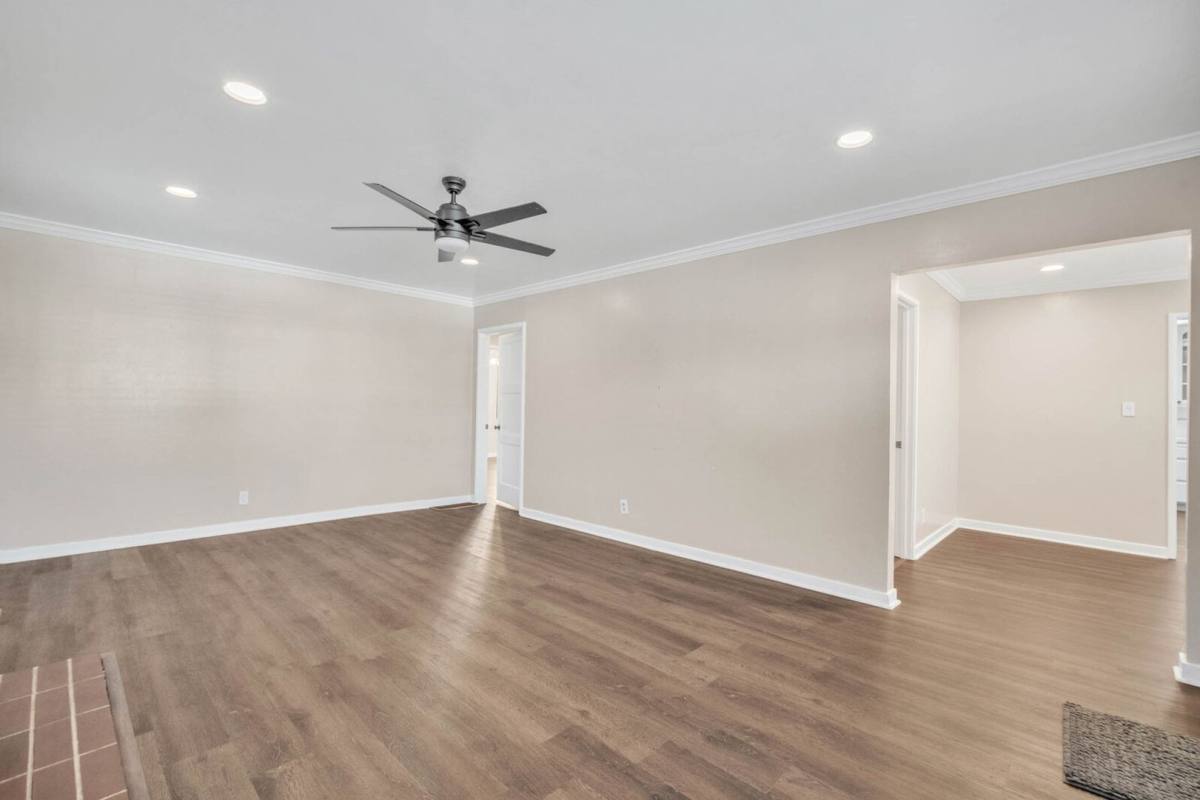 House for rent at 4620 B St, Sacramento, CA 95819