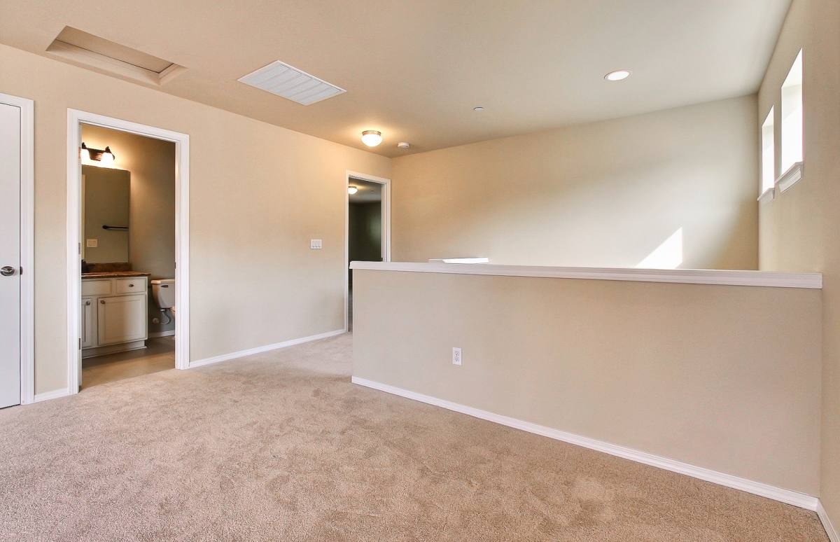 House for rent at 3573 Hoffman Hill Blvd, Dupont, WA 98327