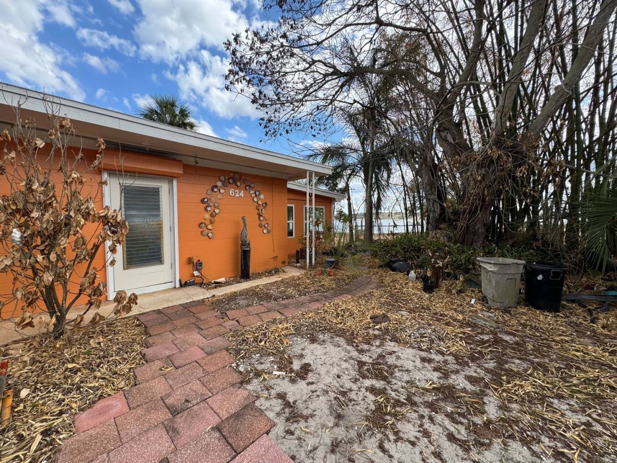 House for rent at 624 N Crooked Lake Dr, Babson Park, FL 33827