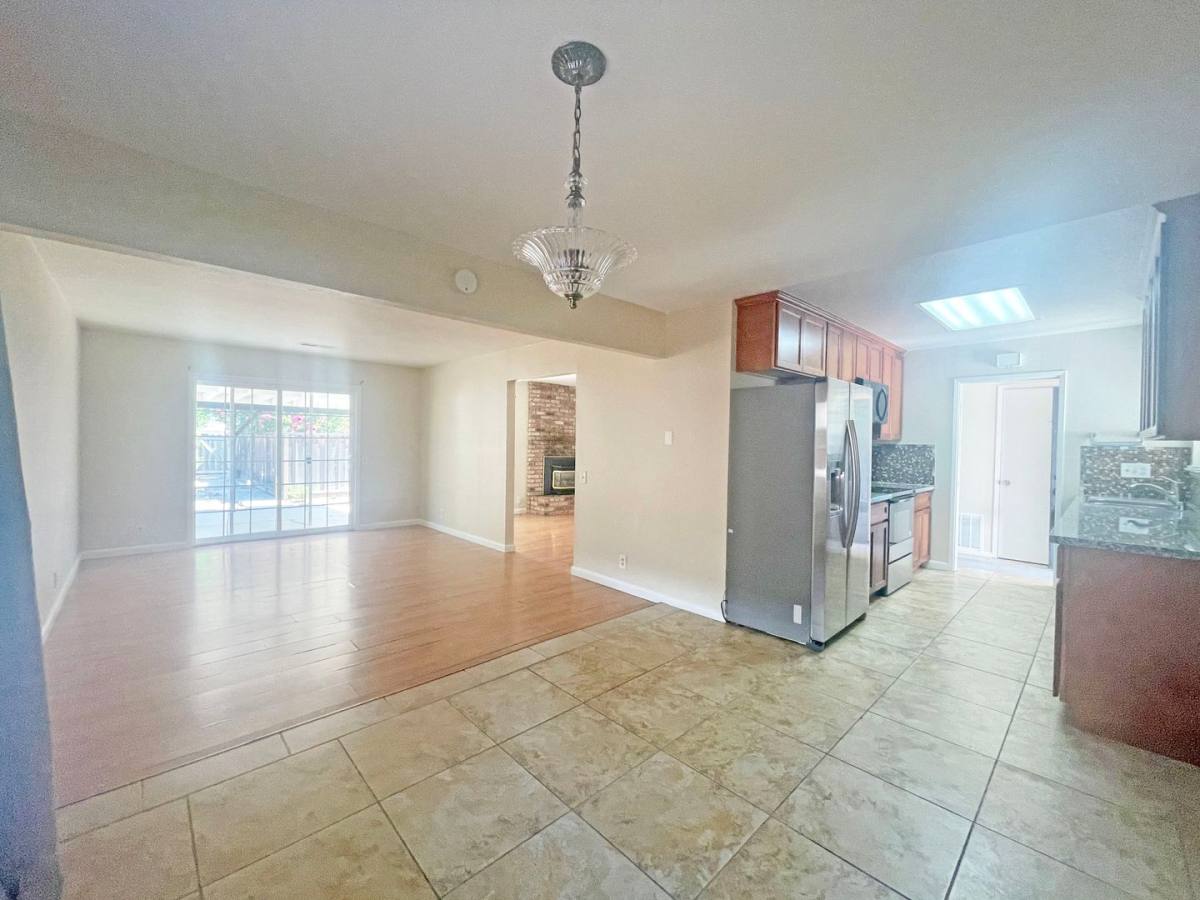 House for rent at 975 Perrelli St, Gilroy, CA 95020