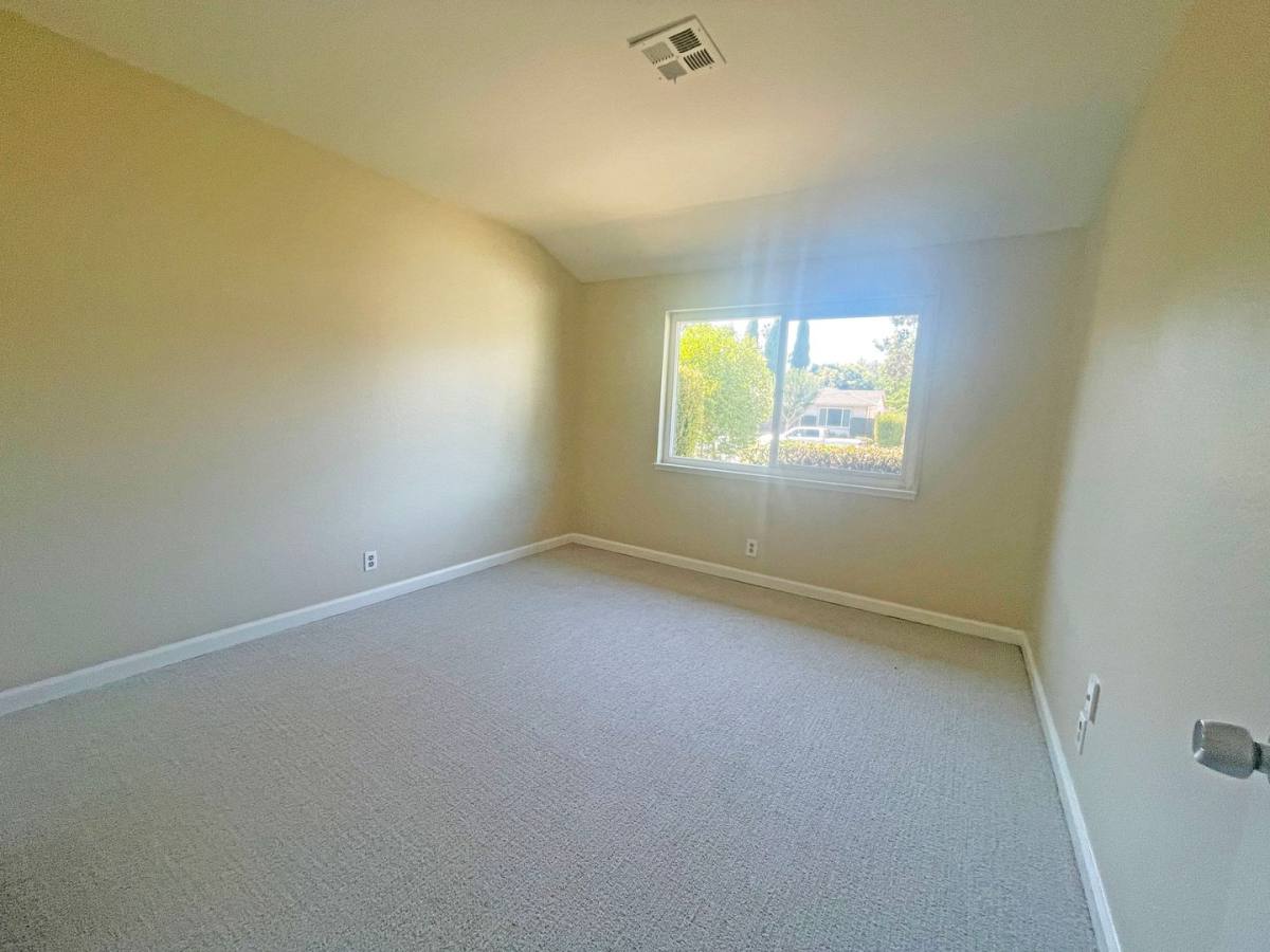 House for rent at 975 Perrelli St, Gilroy, CA 95020
