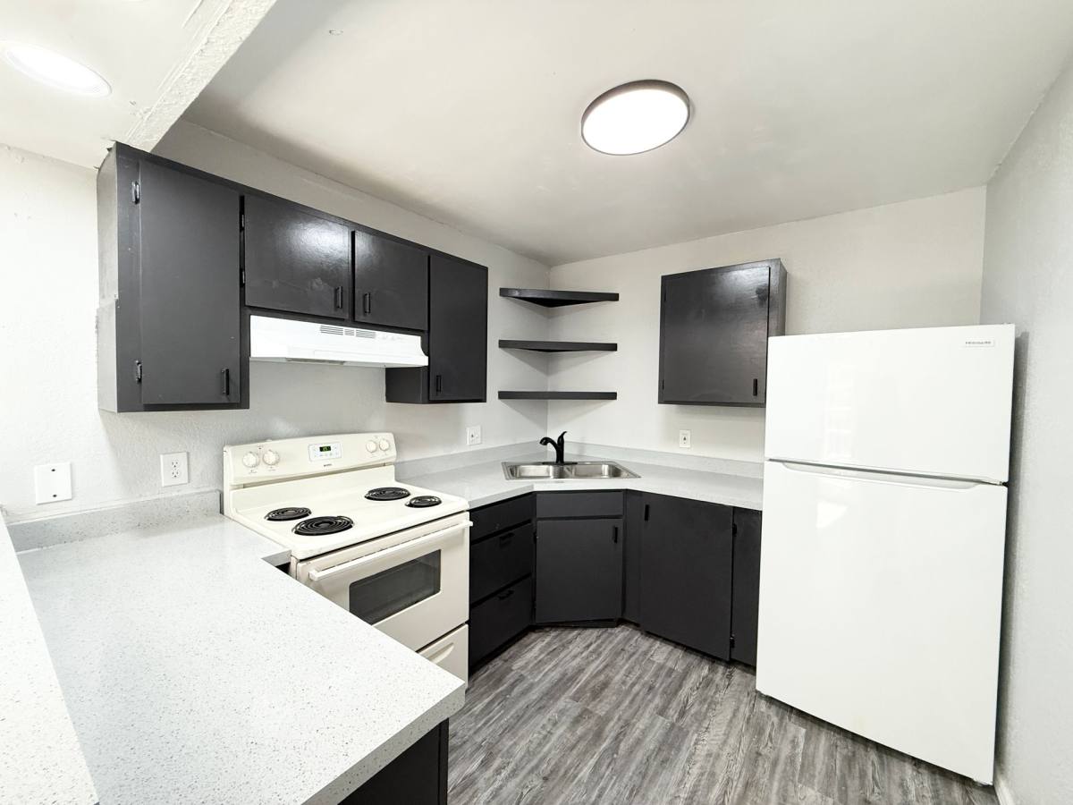Apartment for rent at 500 S Palm, Pharr, TX 78577