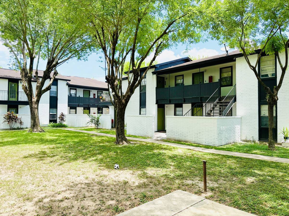 Apartment for rent at 500 S Palm, Pharr, TX 78577